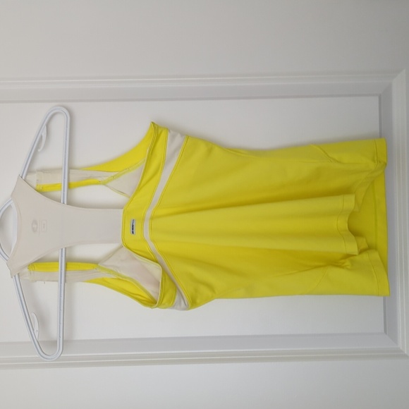 Yellow white athletic top with built in sport bra - Picture 4 of 8